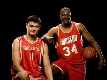 NBA球员智力排行榜（揭秘NBA球员智力排行榜，探寻篮球场上的头脑风暴）