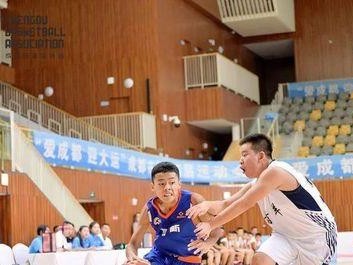 强队防守要求——篮球场上的不可或缺之道（打造钢铁般的防线，关键在于团队配合与个人表现）
