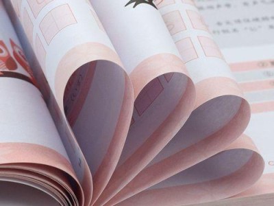 以假韩语自学游泳技巧（在家也能轻松掌握游泳的窍门！）