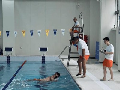 合肥体育中考游泳技巧训练指南（掌握游泳技巧，冲刺中考高分）