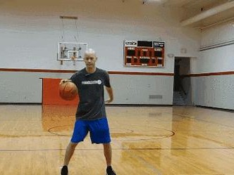 如何有效防守对手的运球技巧（掌握关键步骤，成为优秀的防守者）