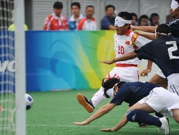 掌握射门考试技巧，成为大学足球射门高手（通过训练和技巧提升射门技术，赢得比赛胜利）