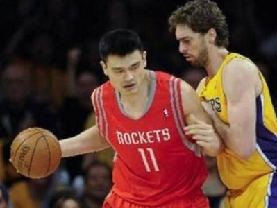 内线顶人防守背打的技巧与战术（篮球战术演绎，内线之道解密）