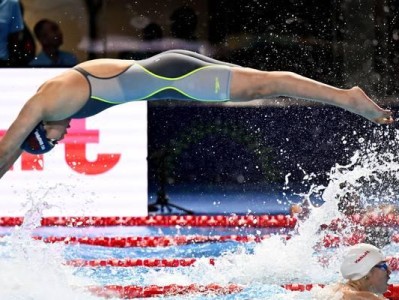 游泳100米技巧女生教学（学会游泳100米的关键是掌握正确的技巧）