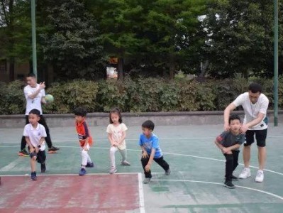 幼儿篮球中的防守技巧与训练方法（打造坚实的篮球防守基础，提升幼儿篮球队整体防守能力）